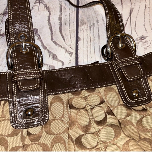 Brown coach purse like new - Picture 4 of 5